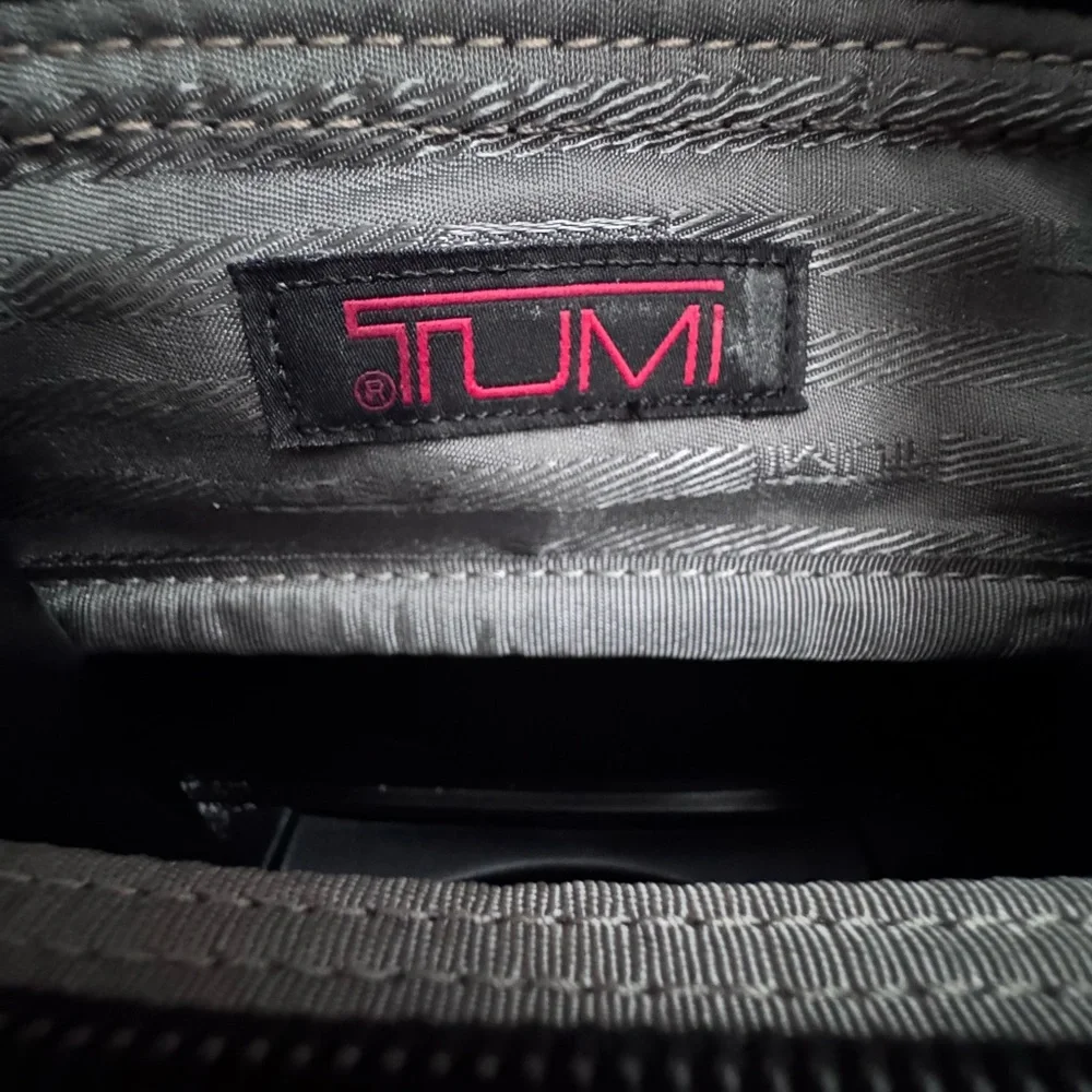 Tumi Black Alpha Deluxe 4-Wheeled Laptop Brief